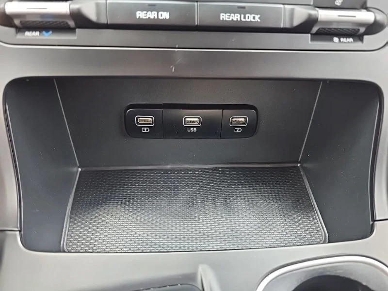 Used 2022 Silver Kia LXS image 18