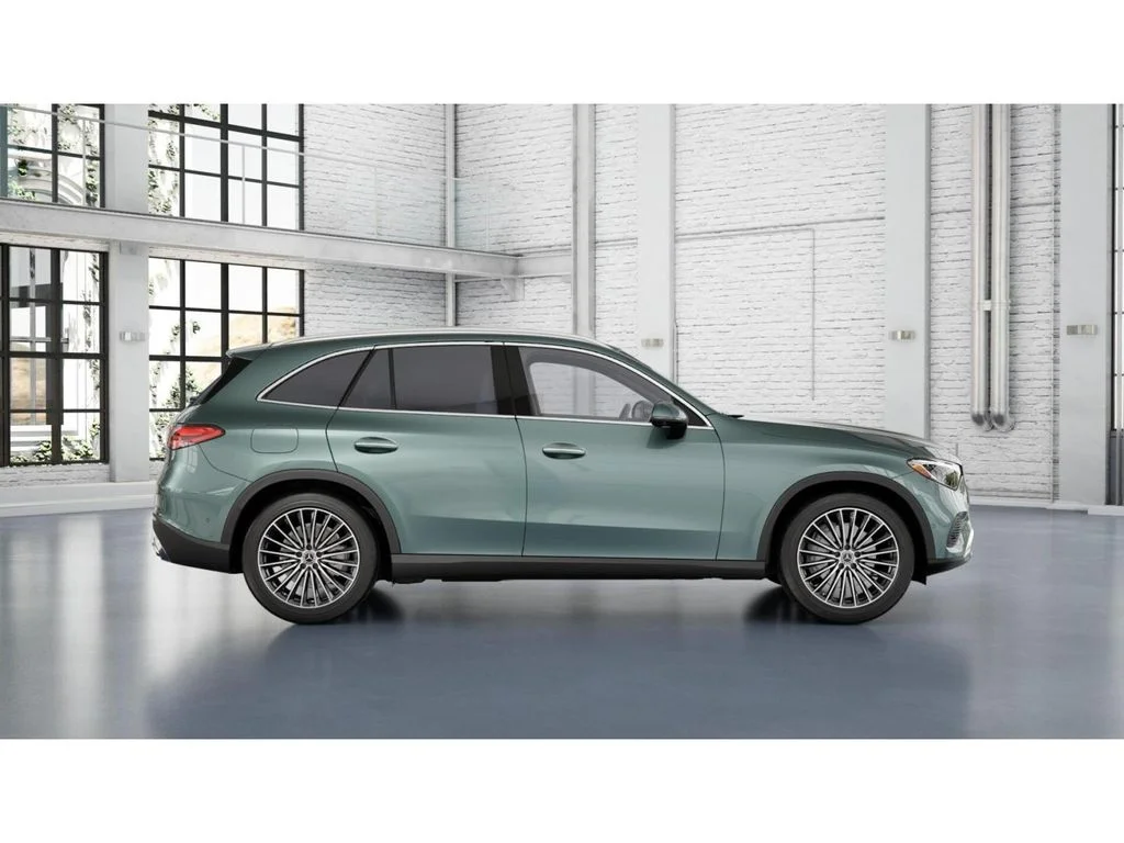 New 2027 Silver Mercedes-Benz GLC 300 image 16