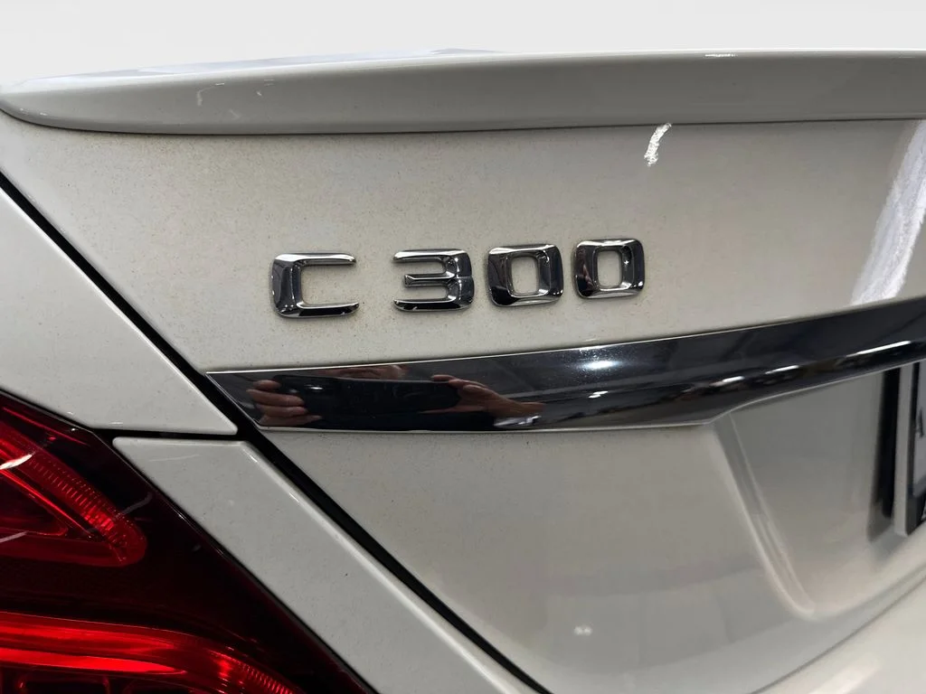 Used 2016  Mercedes-Benz C 300 image 23