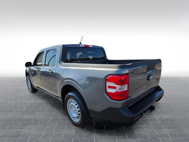 Used 2025 Gray Ford XL image 5