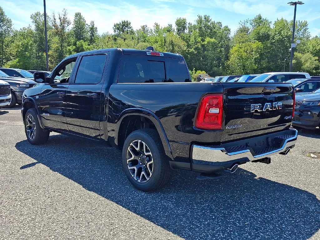 New 2027 Diamond Black Crystal Pearl-Coat Exterior Paint RAM Laramie image 6
