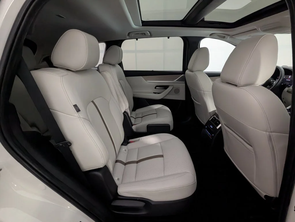 Certified Used 2024 White Mazda Premium Plus AWD w/ 3rd Row Seats image 51