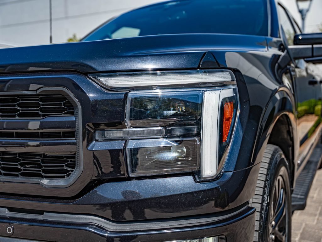 Used 2024 Agate Black Metallic Ford Lariat image 14