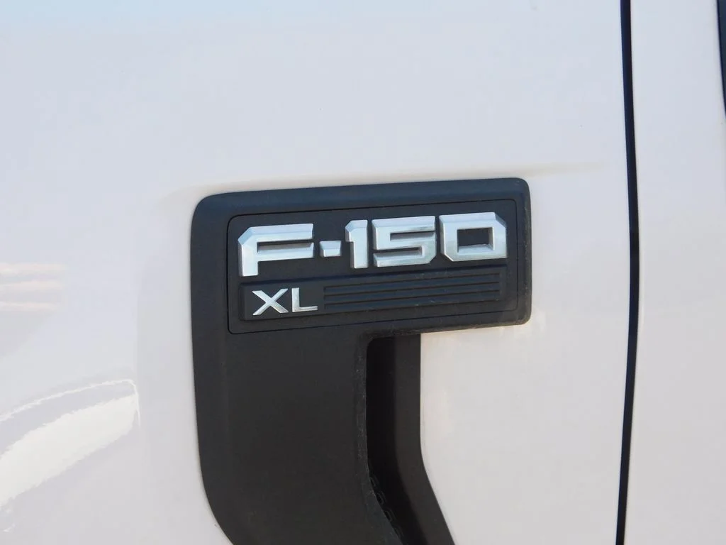 Used 2022 White Ford XL image 38