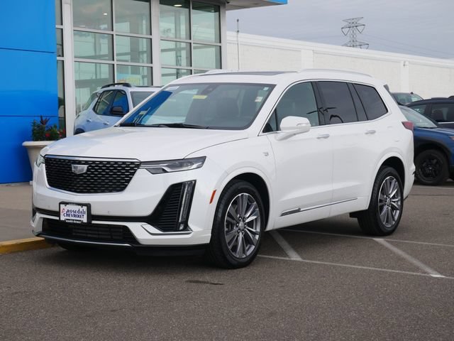 Used 2024 Cadillac XT6 Premium Luxury with VIN 1GYKPDRS6RZ755124 for sale in Roseville, Minnesota