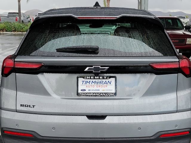 New 2027 Sterling Grey Metallic Chevrolet LT image 19