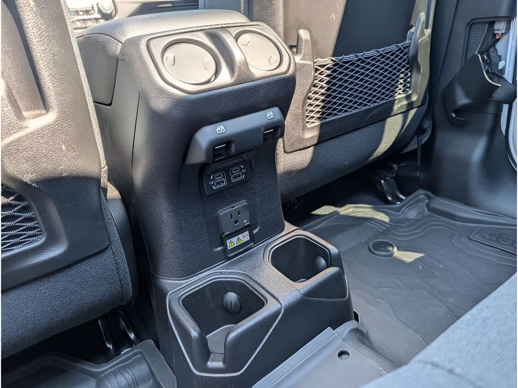 Used 2026 Bright White Clearcoat Jeep Rubicon w/Sky One-Touch image 30