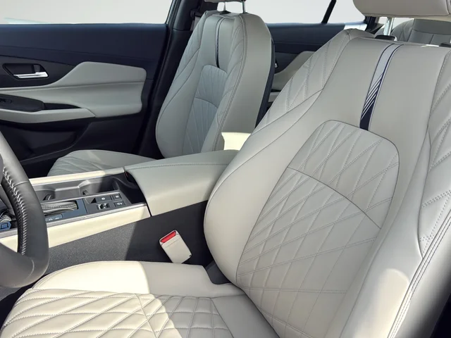 2026 Nissan Sentra SL - Photo 10