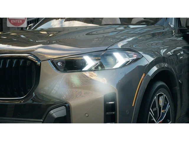 New 2026 Dravit Grey Metallic BMW xDrive50e image 6