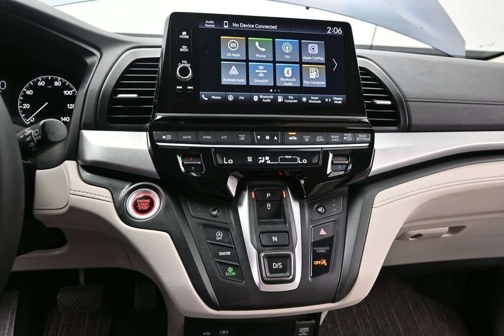 Used 2025  Honda EX-L image 18