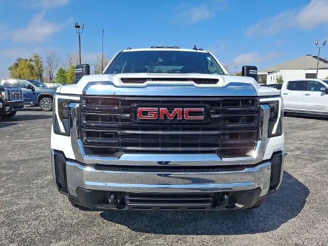 New 2026 Summit White GMC Pro image 2