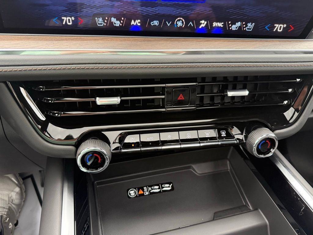 2026 Chevrolet Suburban High Country - Photo 30