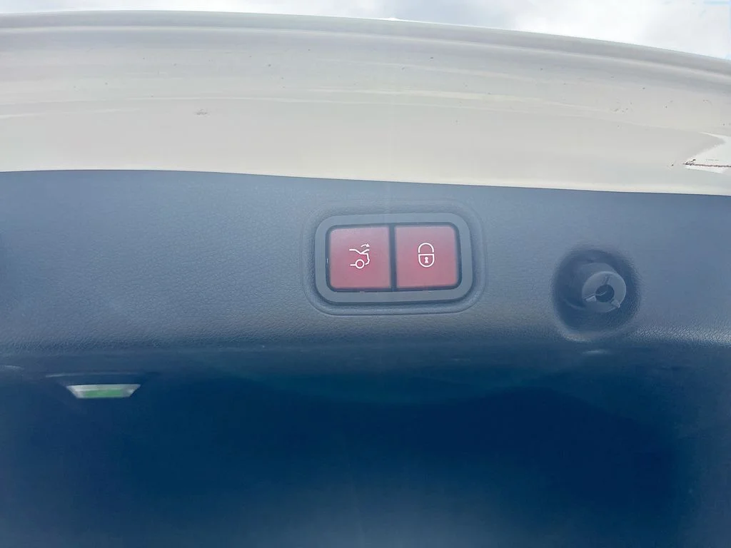 Used 2018 Polar White Mercedes-Benz E 300 image 15