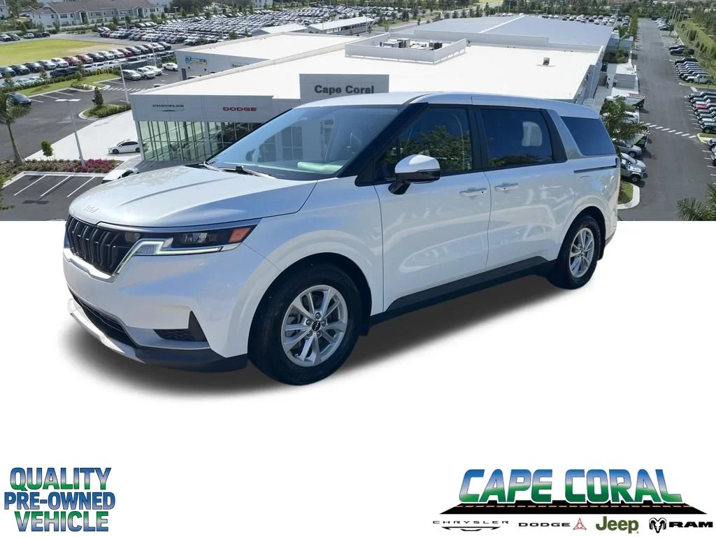 2022 Kia Sedona LX Seat Pkg's photo