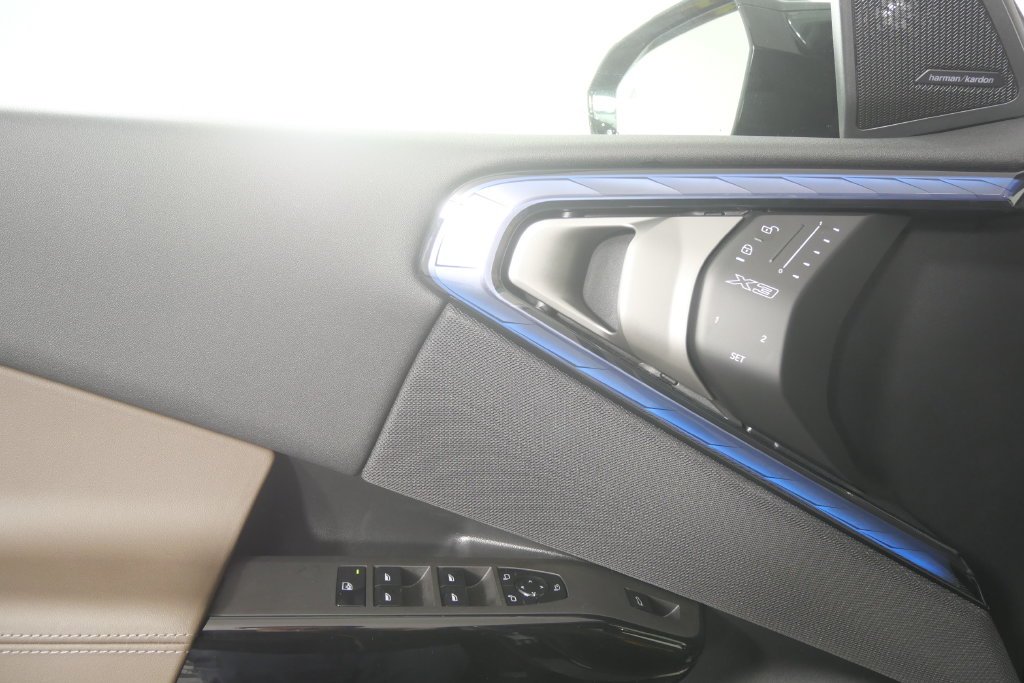 Certified Used 2026 Dark Graphite BMW M50 xDrive image 9