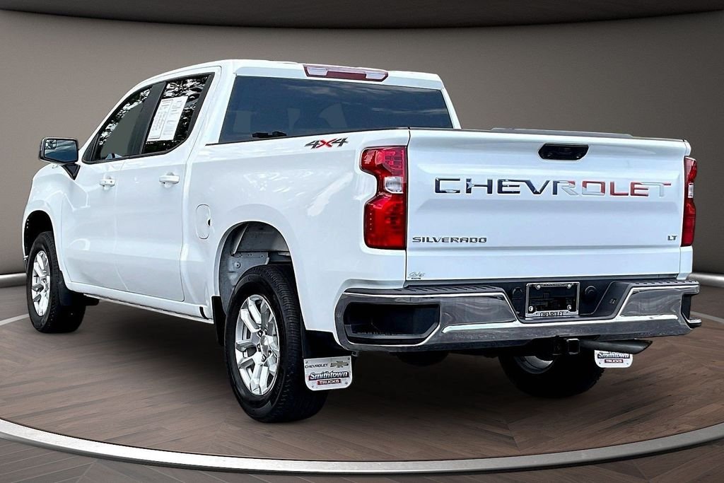 Used 2024 White Chevrolet LT image 3
