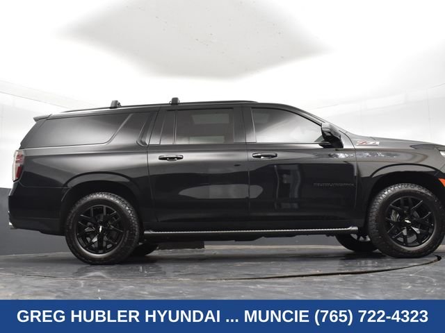 Used 2022 Black Chevrolet Z71 image 27