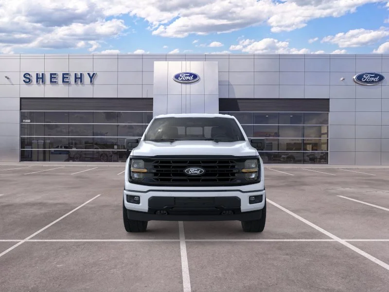 New 2026 Oxford White Ford XLT image 2