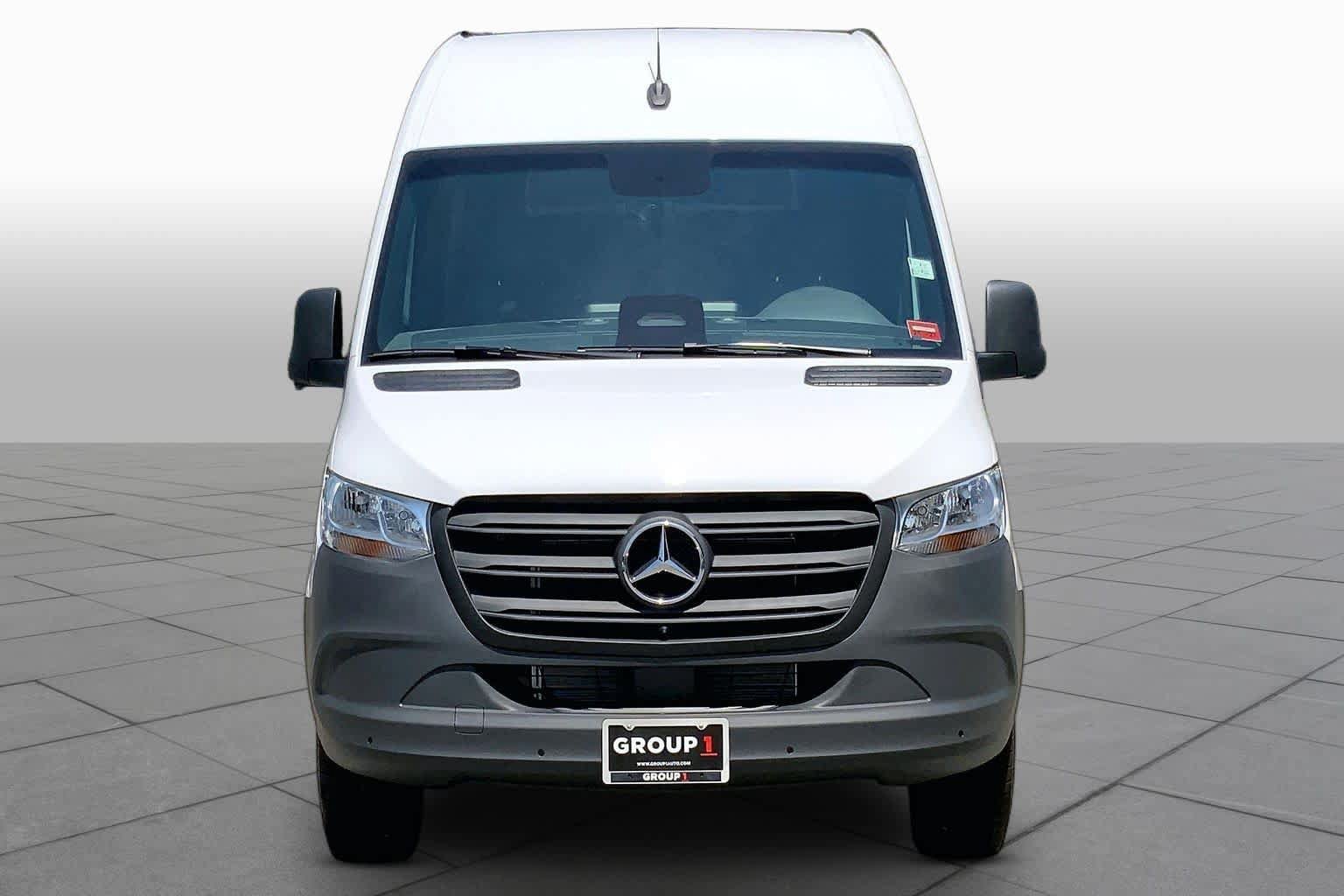New 2026 Arctic White Mercedes-Benz  image 3