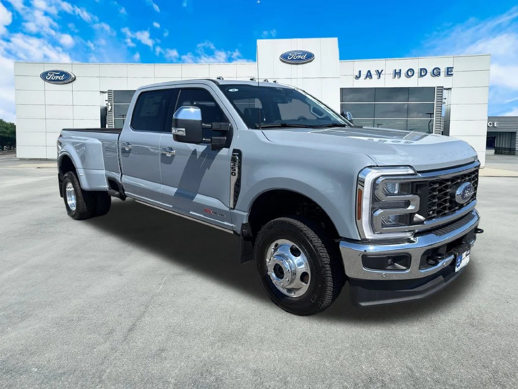 New 2026 Glacier Gray Metallic Tri-Coat Ford F-350® Lariat® image 1