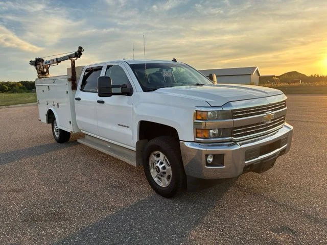 Used 2015 White Chevrolet LT Service Crane Truck image 2