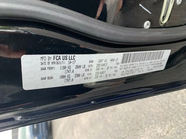 Used 2018 Black Jeep Latitude image 24