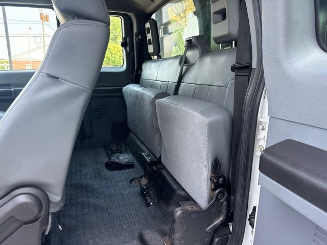 Used 2016 White Ford XL image 13