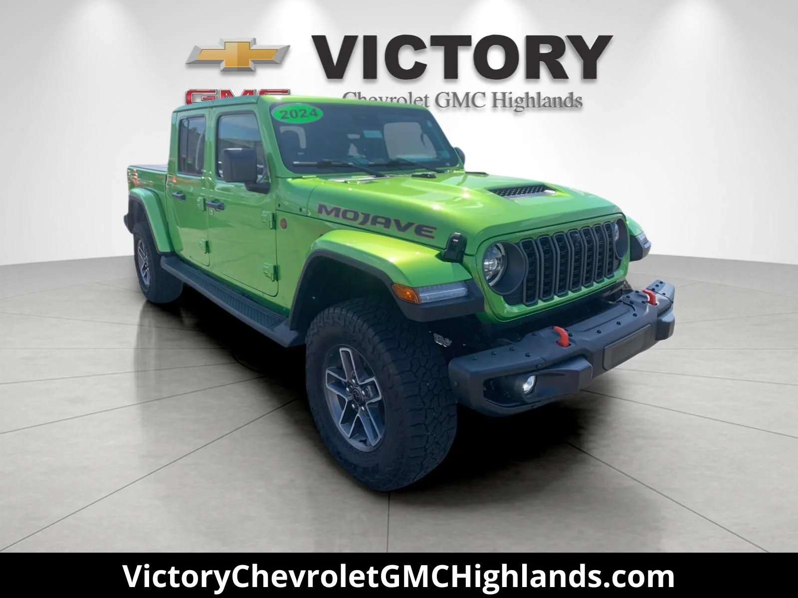 Used 2025 Green Jeep Mojave X image 1
