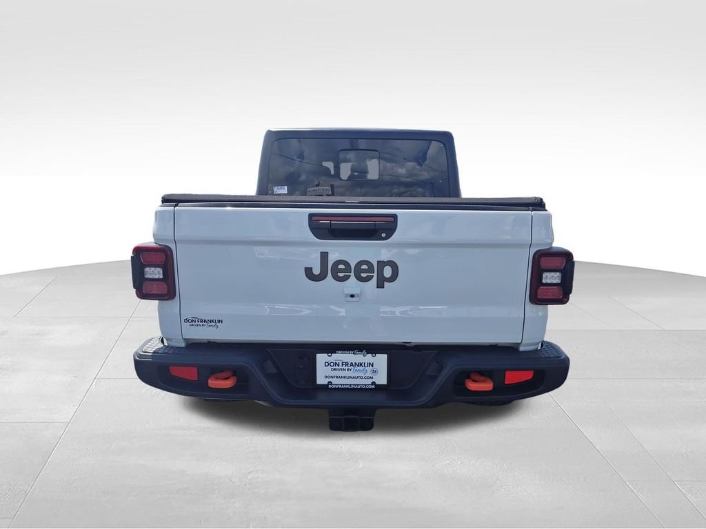 Used 2023 White Jeep Mojave image 4