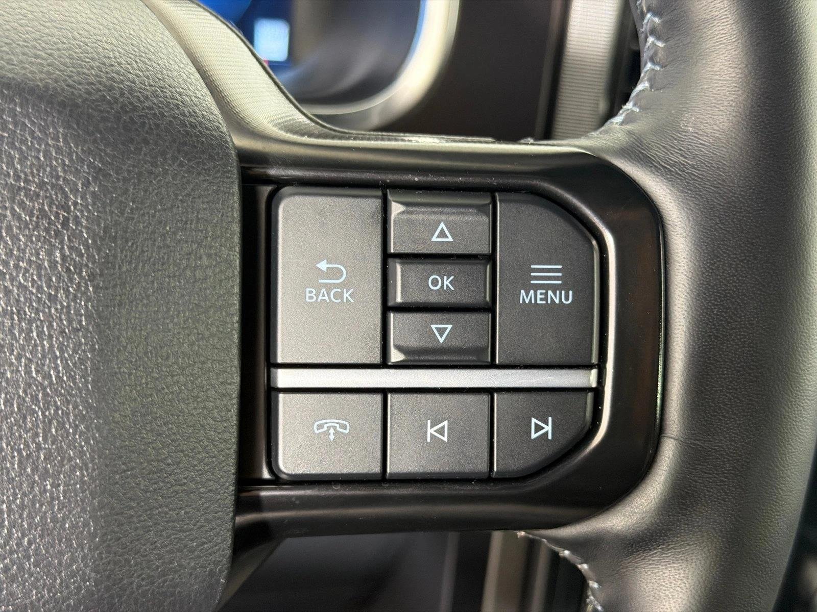 Used 2025 Star White Metallic Tri-Coat Ford Platinum image 26
