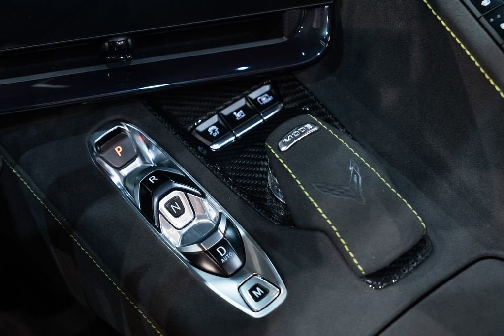 Used 2025 Black Chevrolet Z06 image 30