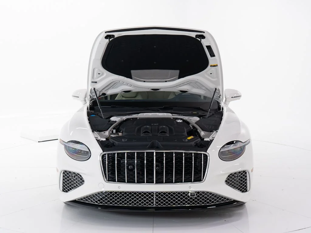 New 2026 Glacier White Bentley Azure image 39