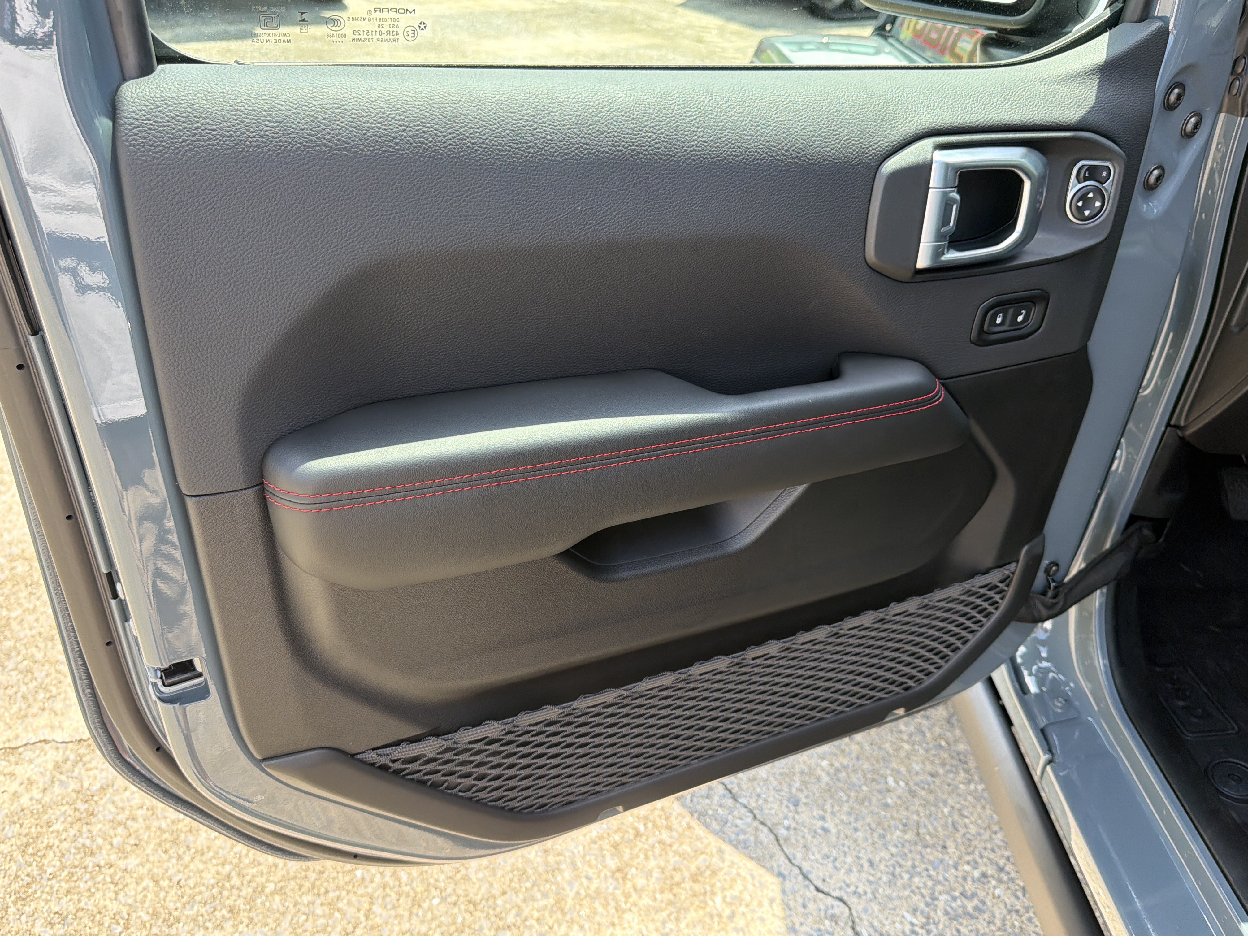 New 2026 Anvil Clearcoat Jeep Rubicon image 9