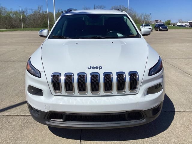 Used 2015 Jeep Cherokee Latitude with VIN 1C4PJLCB7FW695190 for sale in Sheffield, OH