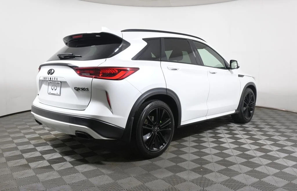Certified Used 2023 White INFINITI SPORT image 7