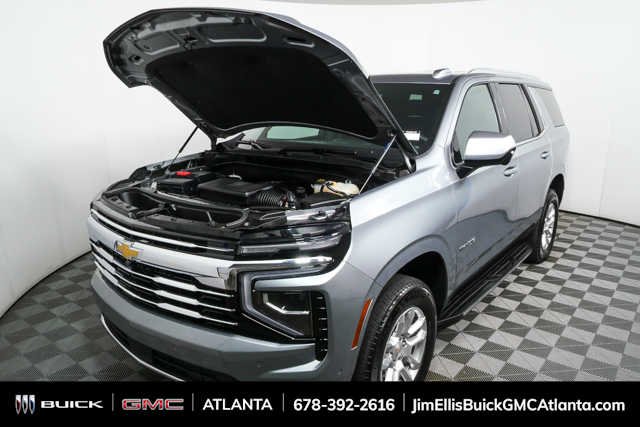 Used 2025 Sterling Gray Metallic Chevrolet LT image 30