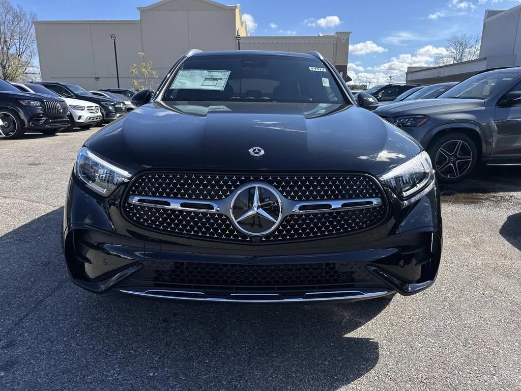 Certified Used 2026 Black Mercedes-Benz GLC 300 image 2