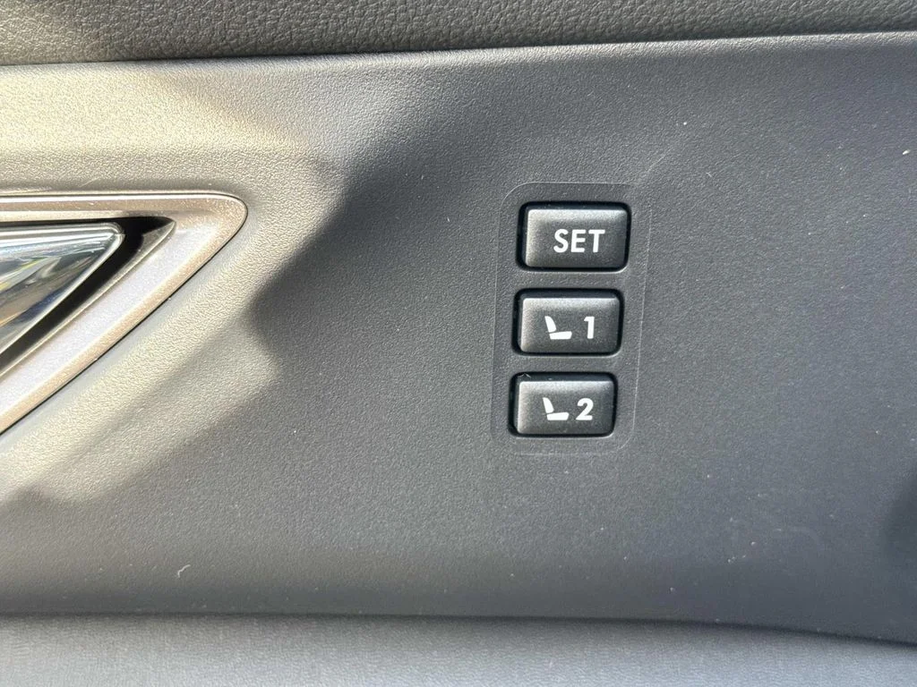 New 2026 SAPPHIRE BLUE PEARL Subaru Limited 7-Passenger image 22