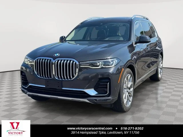 2020 BMW X7 xDrive40i's photo