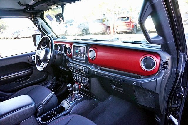 Used 2020 Black Jeep 4-Door Rubicon image 9