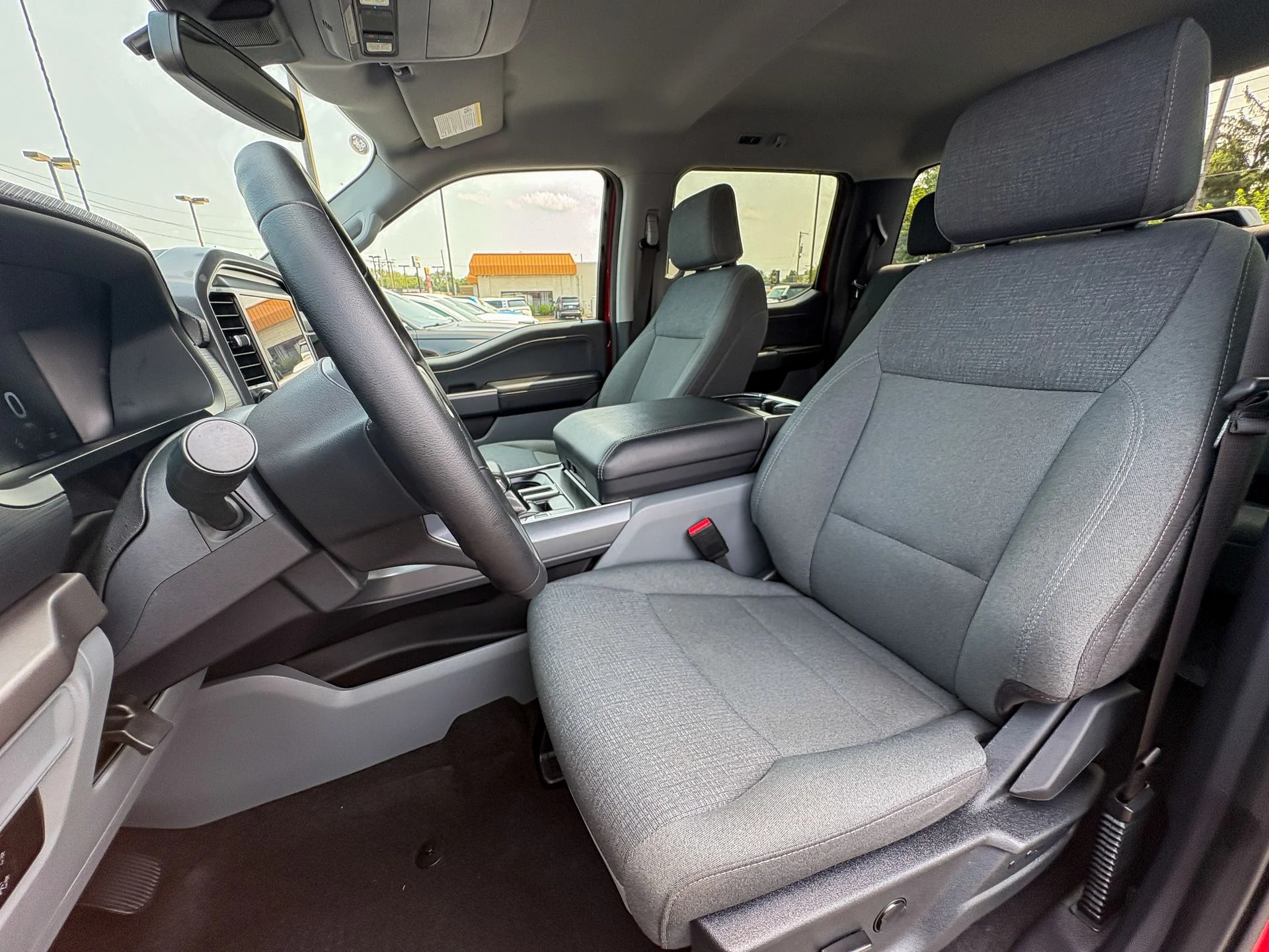 Used 2025 Red Ford XLT image 25