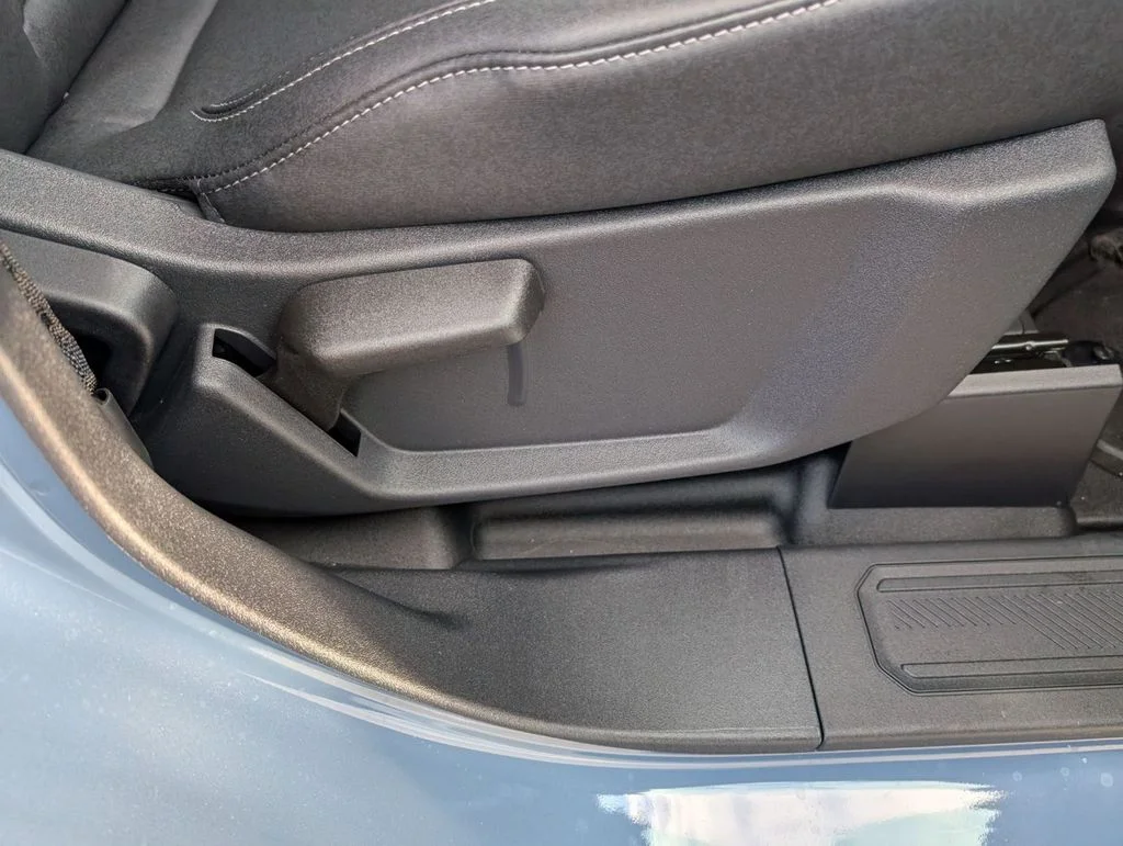 New 2025 Azure Gray Metallic Tri-Coat Ford Big Bend® image 46