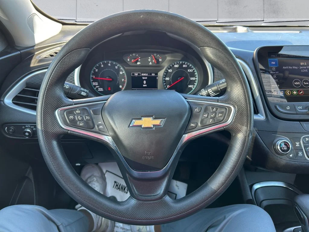 Used 2024 Gray Chevrolet LT image 9