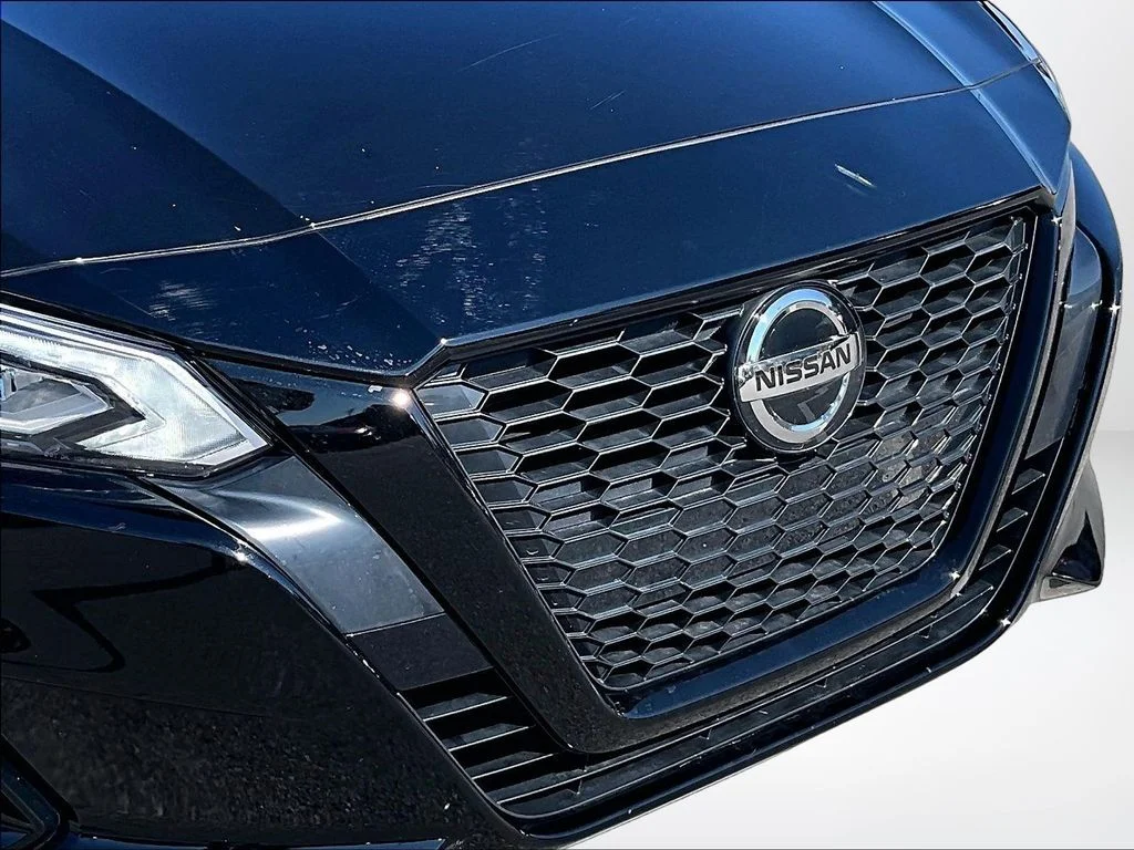 Used 2022 Black Nissan 2.5 SR image 29
