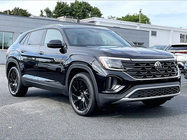 2026 Volkswagen Atlas Cross Sport SE w/Technology