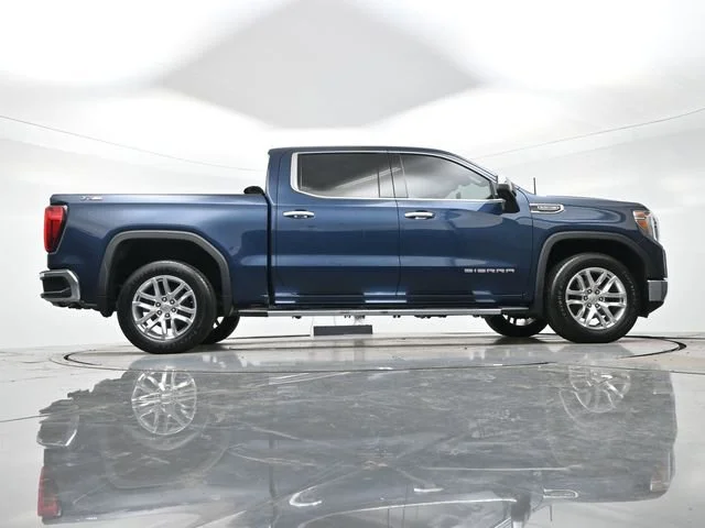 Used 2021 PACIFIC BLUE METALLIC GMC SLT image 29