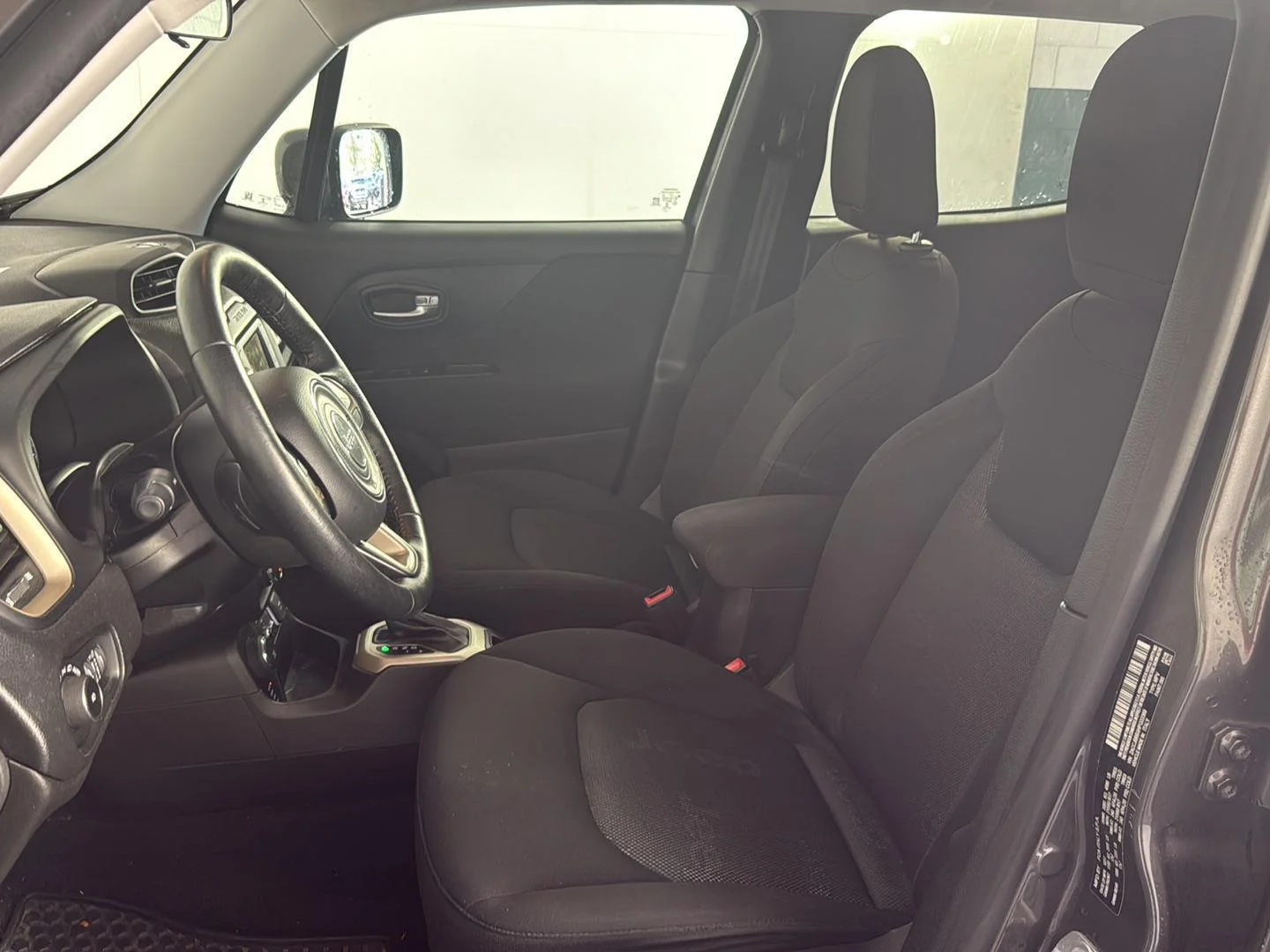 Used 2017 Granite Crystal Metallic Clearcoat Jeep Latitude image 11