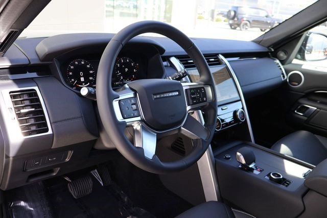 Certified Used 2025 Santorini Black Metallic Land Rover S image 12