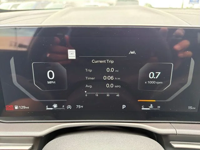 2026 Kia Sportage SX - Photo 11