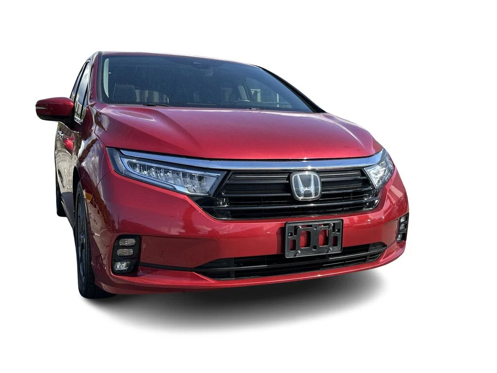 Used 2022 Radiant Red Metallic II Honda Touring No Accident History   Local BC   Clean Tit image 3